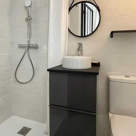Homey - Studio Forest Cosy - Hyper Centre - Aux Portes De Geneve Apartment