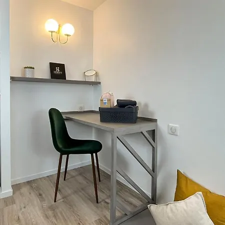 Homey - Studio Forest Cosy - Hyper Centre - Aux Portes De Geneve *